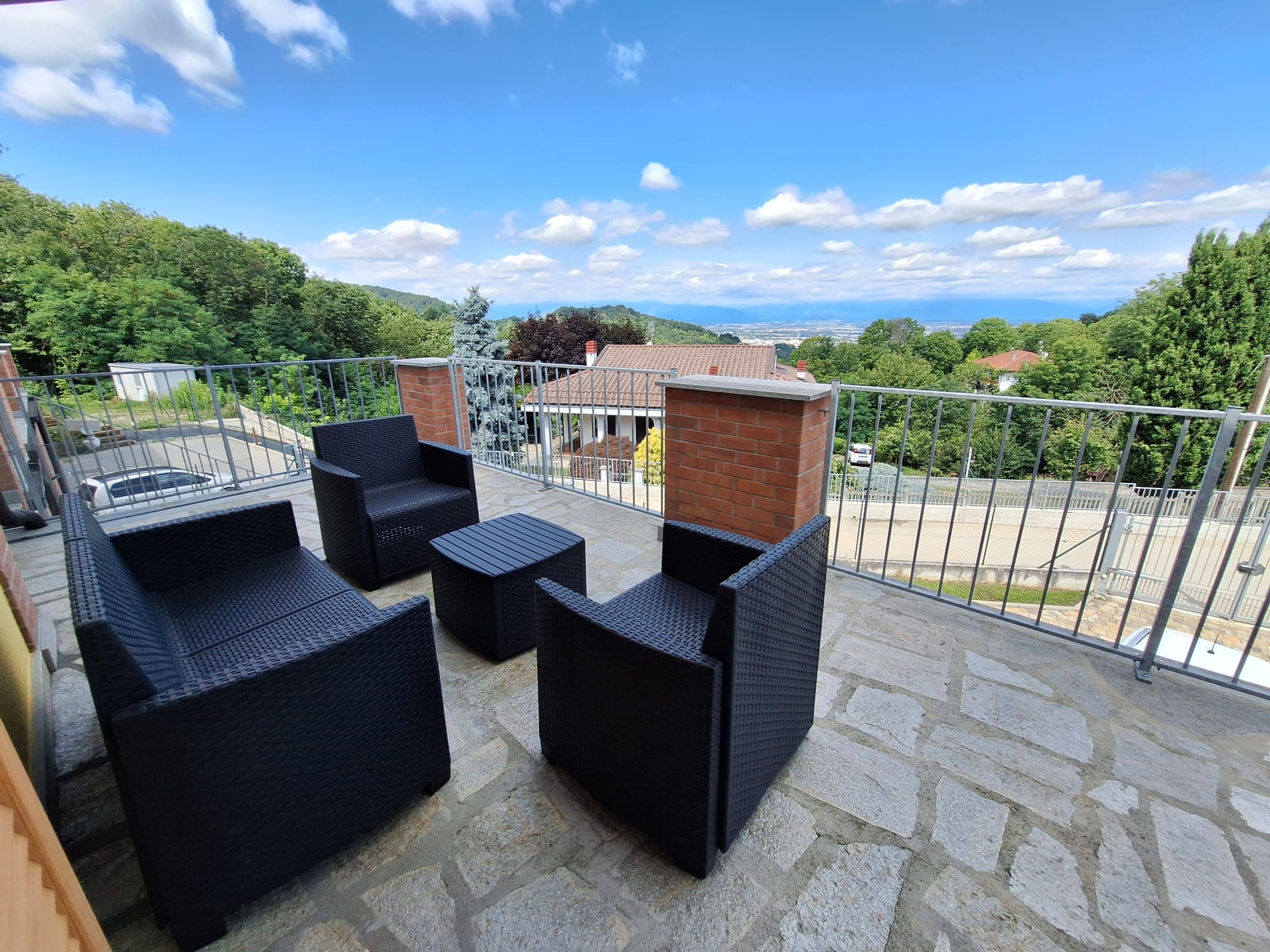 Baldissero T.se - villino con giardino privato e terrazzo panoramico